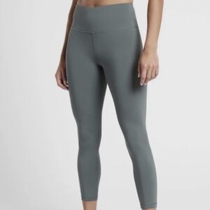 Athleta Elation Train 7/8 Tight In Metropolis Grey EUC